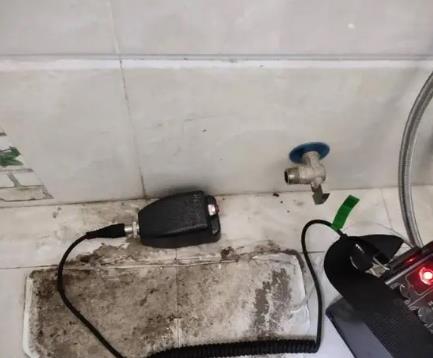 固阳屋顶漏水维修公司分享下卫生间漏水的危害及解决方法